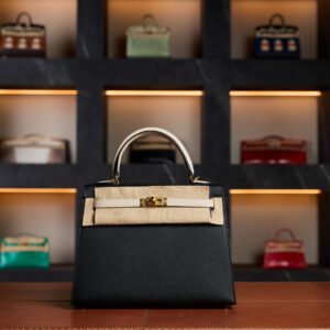 Hermès Kelly 25 HSS Special Order - Black with Craie in Togo Leather Gold Hardware - 2025 New Full Set - Exotic Boutique Dubai