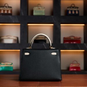 Hermès Kelly 25 HSS Special Order - Black with Craie in Togo Leather Gold Hardware - 2025 New Full Set - Exotic Boutique Dubai